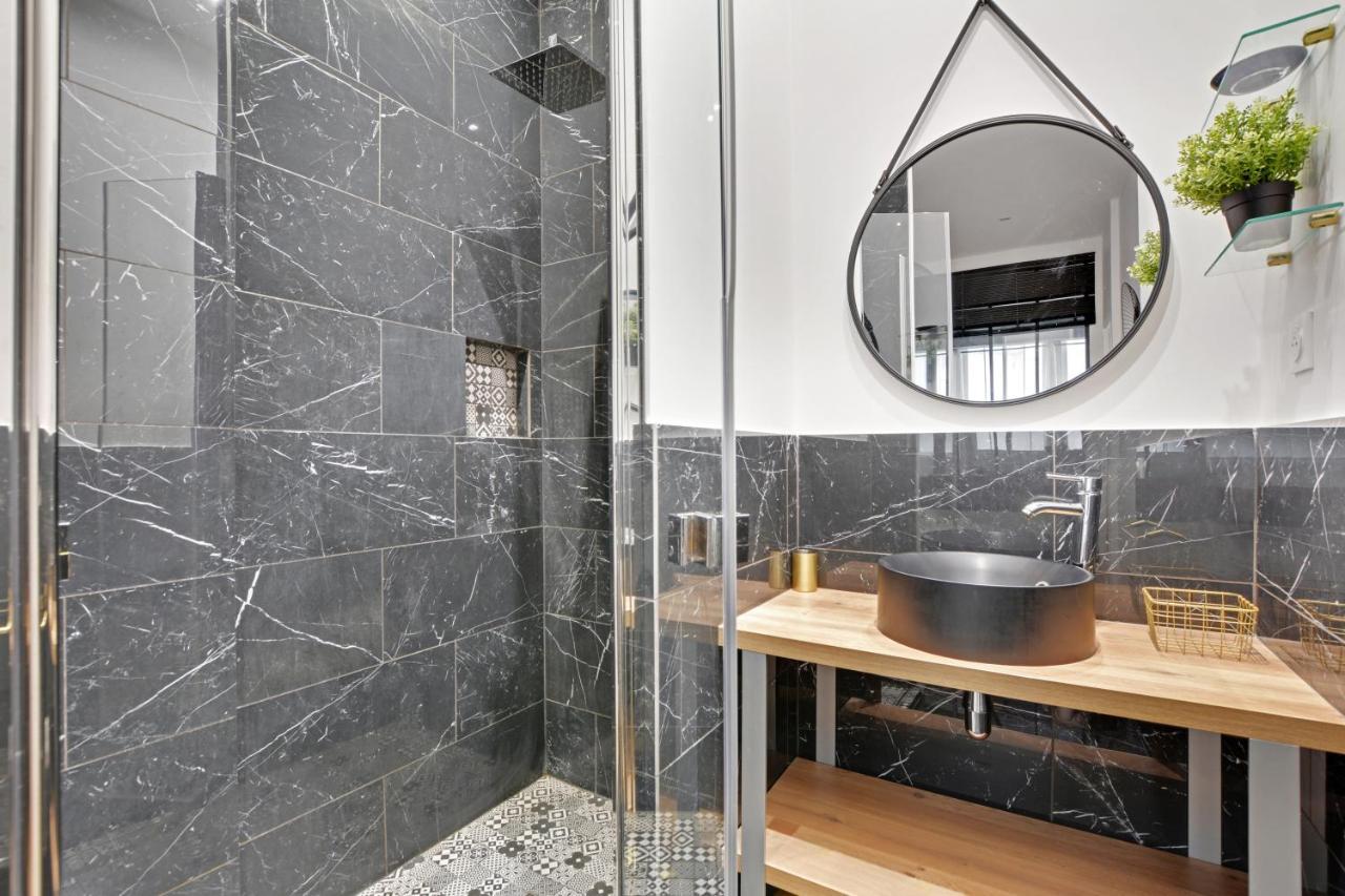 פריז Pick A Flat'S Apartment In Eiffel Tower- Boulevard De Grenelle מראה חיצוני תמונה