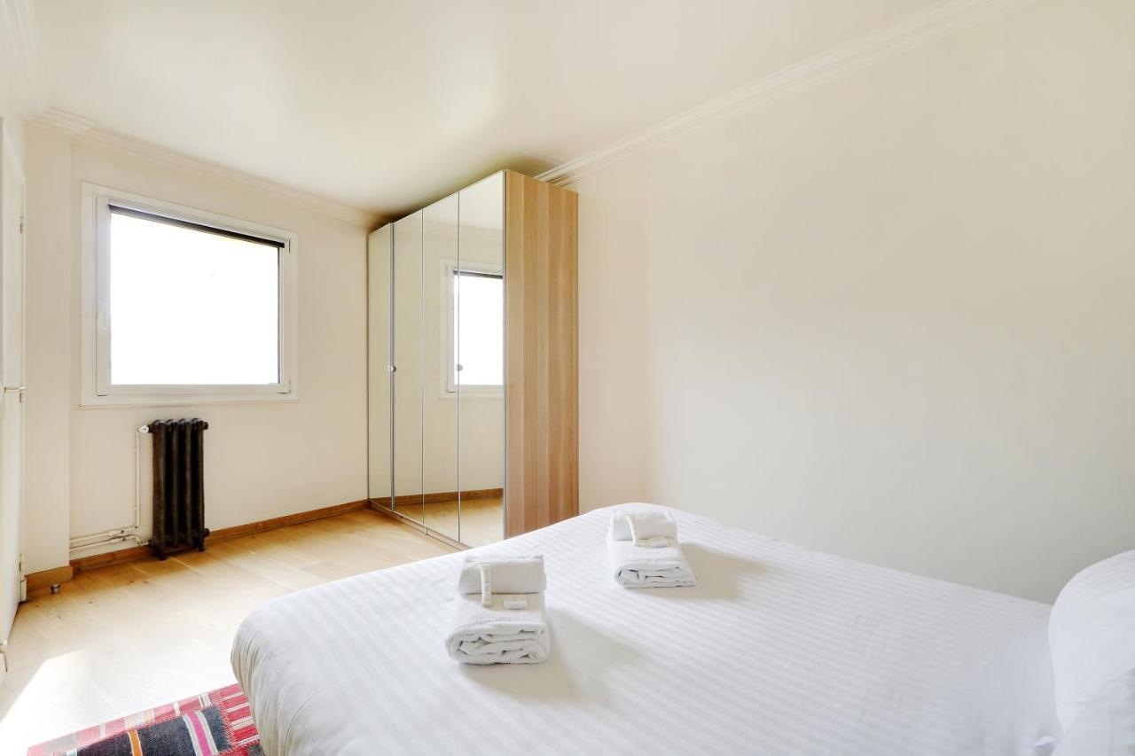פריז Pick A Flat'S Apartment In Eiffel Tower- Boulevard De Grenelle מראה חיצוני תמונה